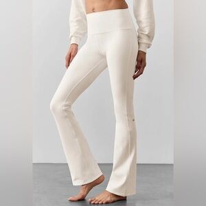 Alo Airbrush white Flared leggings